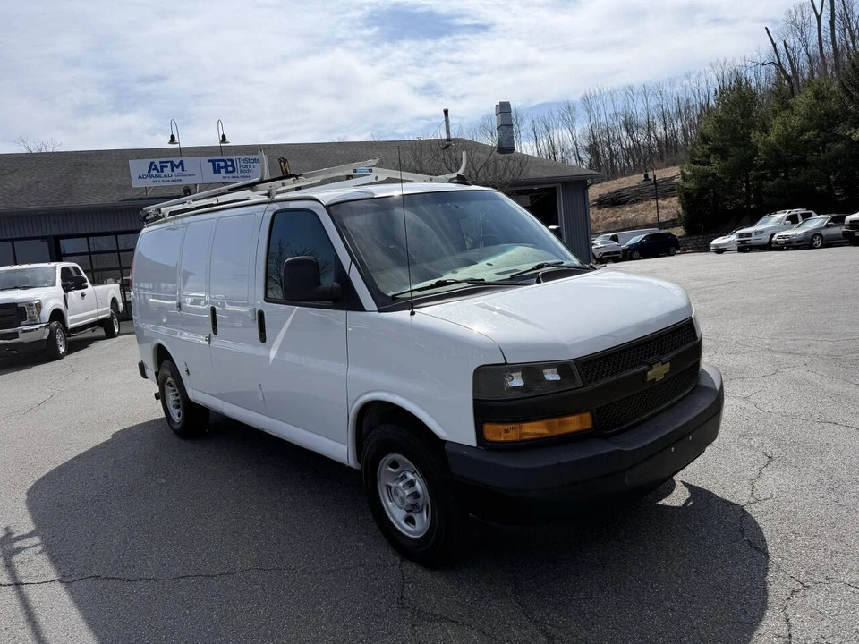 2019 Chevrolet Express - Image 3 of 21