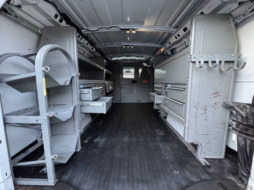 2019 Chevrolet Express - Image 9 of 21