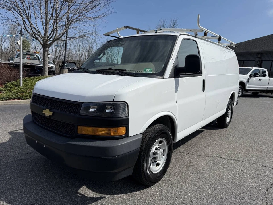 2019 Chevrolet Express - Image 2 of 21