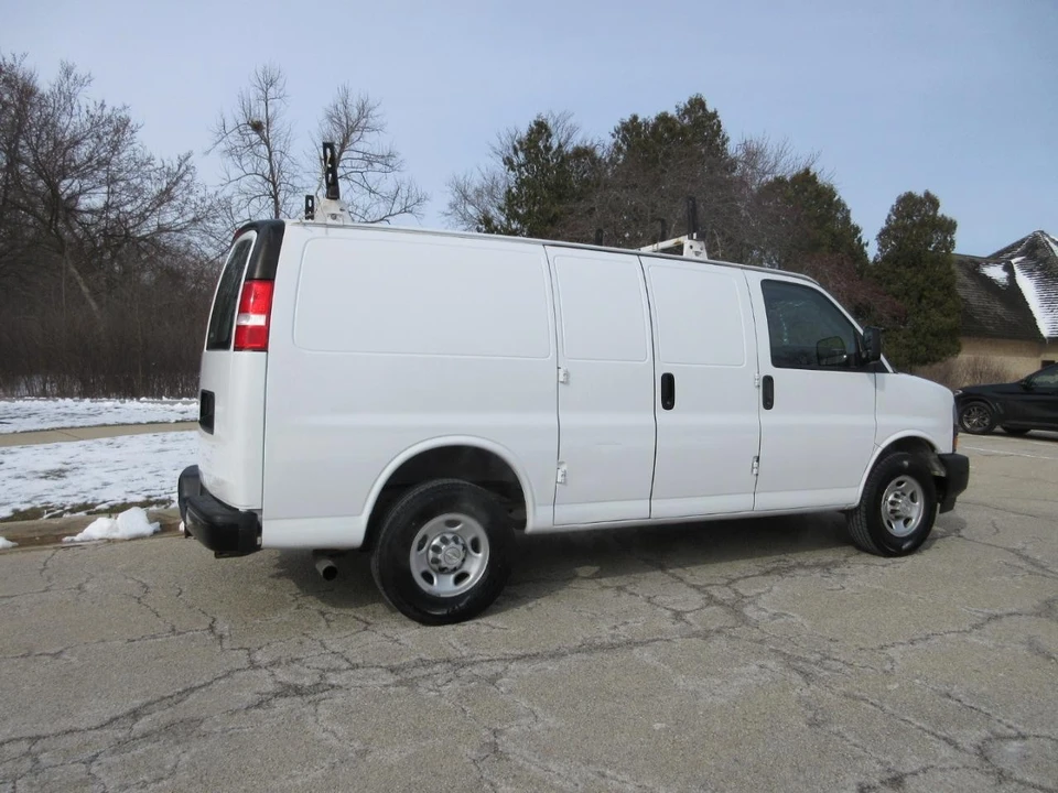 2019 Chevrolet Express - Image 6 of 21