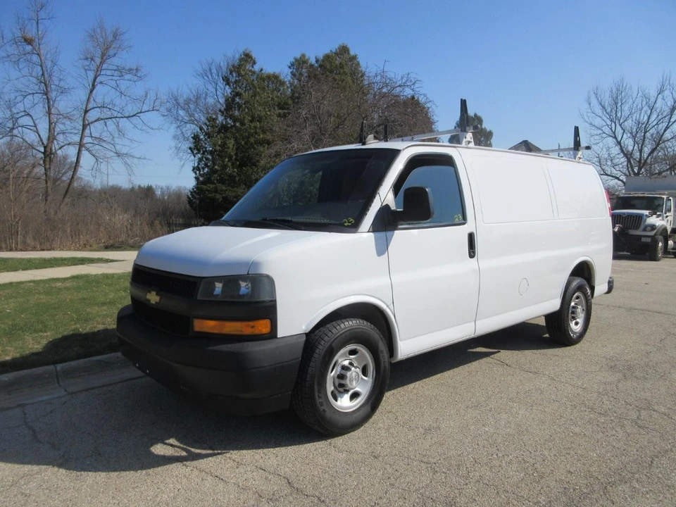 2019 Chevrolet Express - Image 3 of 21