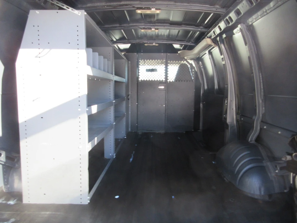 2019 Chevrolet Express - Image 13 of 21
