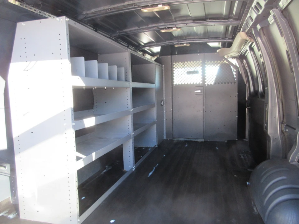 2019 Chevrolet Express - Image 11 of 21