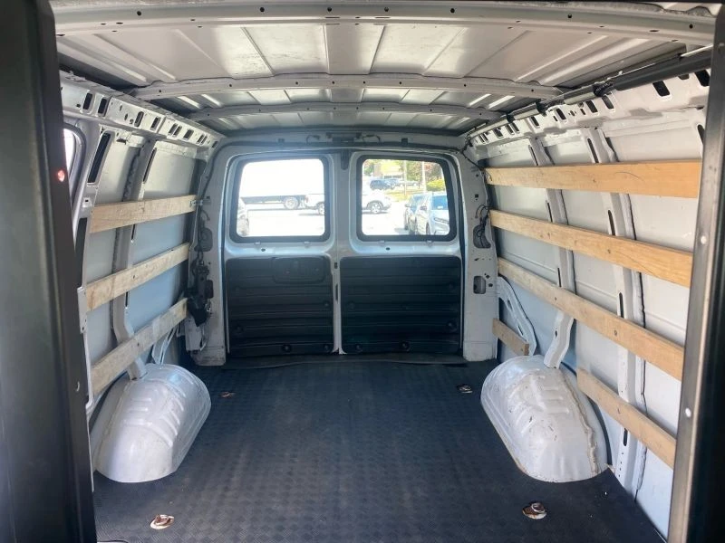 2019 Chevrolet Express - Image 11 of 12