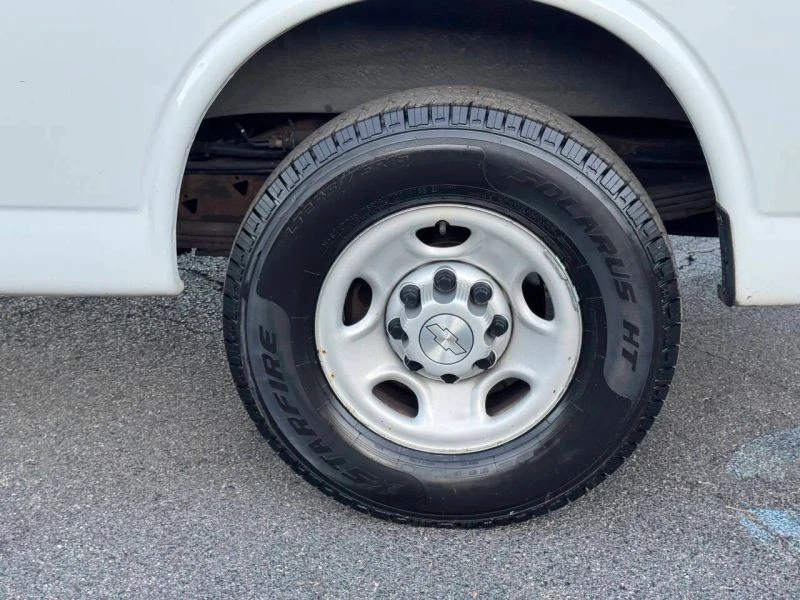 2019 Chevrolet Express - Image 8 of 12