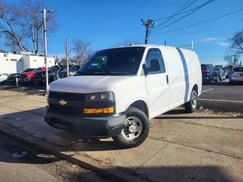 2019 Chevrolet Express - Image 11 of 12