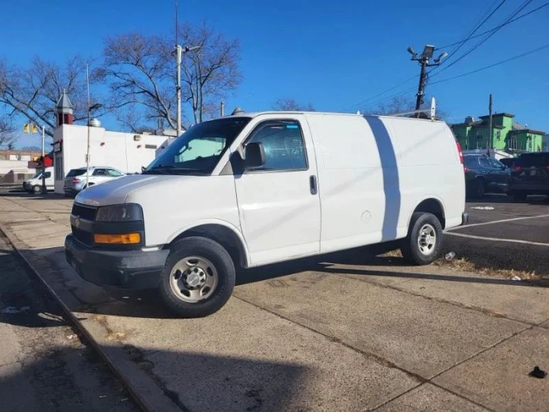 2019 Chevrolet Express - Image 4 of 12