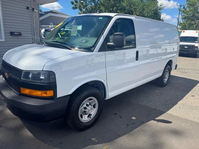 2019 Chevrolet Express - Image 2 of 7