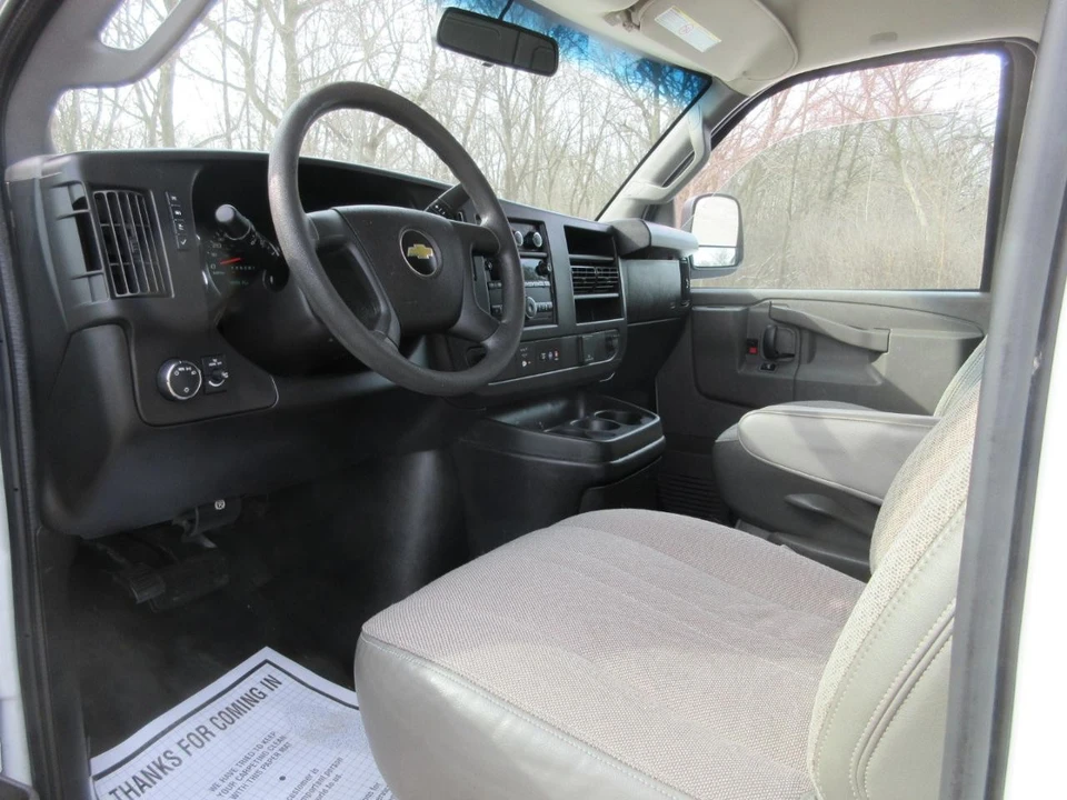 2019 Chevrolet Express - Image 17 of 21