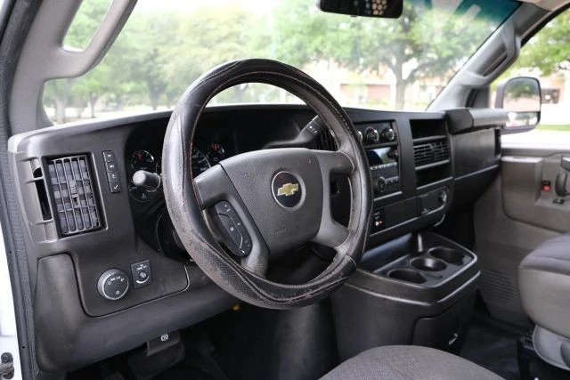 2019 Chevrolet Express - Image 20 of 21