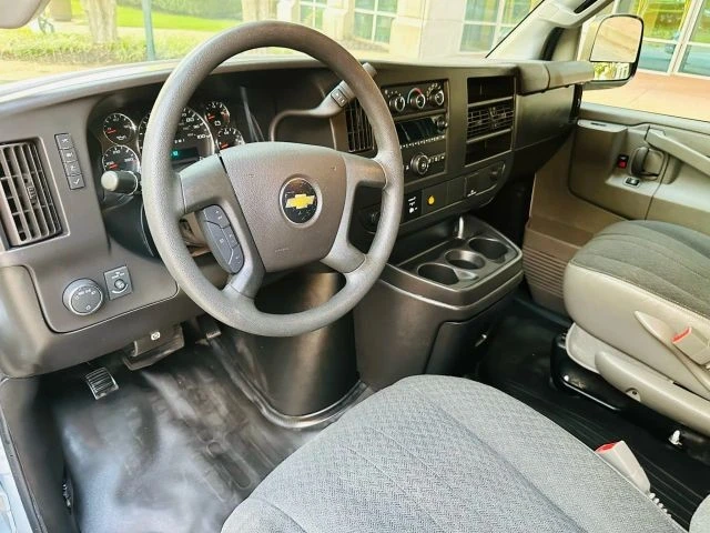 2019 Chevrolet Express - Image 19 of 21