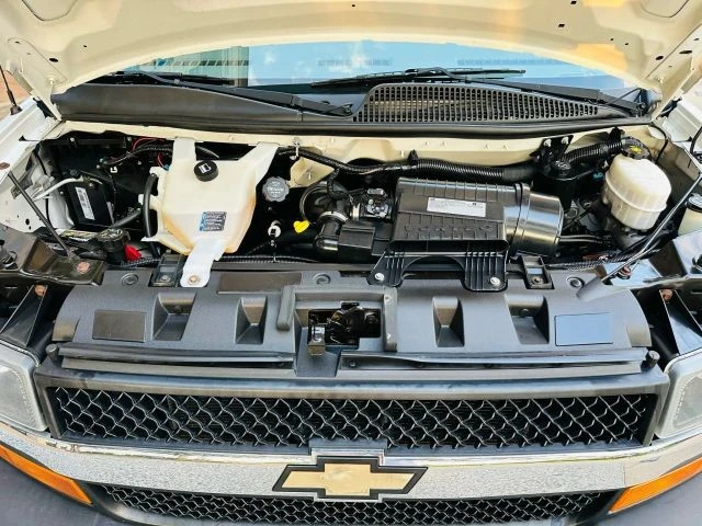 2019 Chevrolet Express - Image 14 of 21
