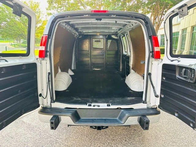 2019 Chevrolet Express - Image 9 of 21