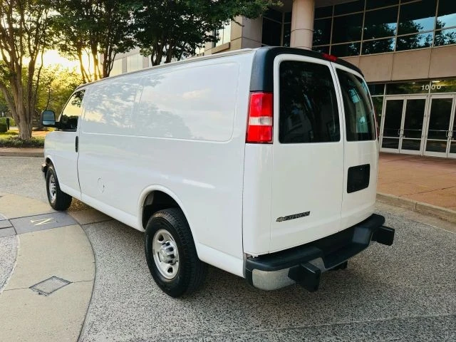 2019 Chevrolet Express - Image 5 of 21