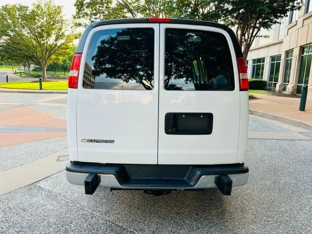 2019 Chevrolet Express - Image 6 of 21