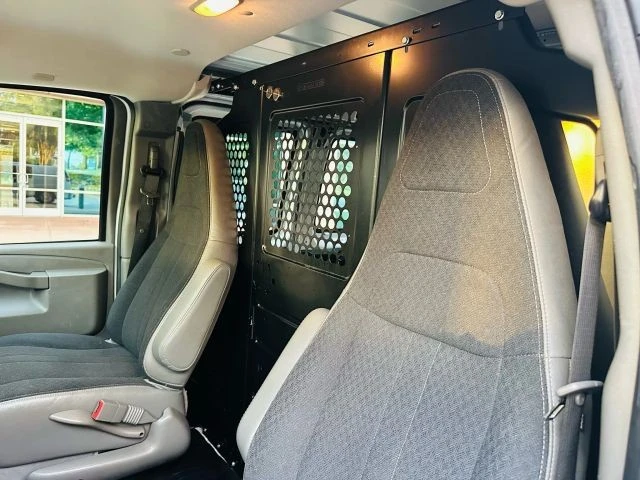 2019 Chevrolet Express - Image 20 of 21