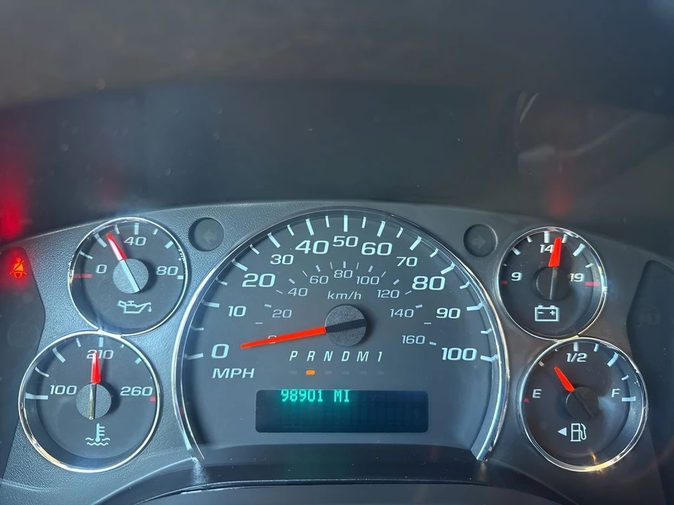2019 Chevrolet Express - Image 18 of 21