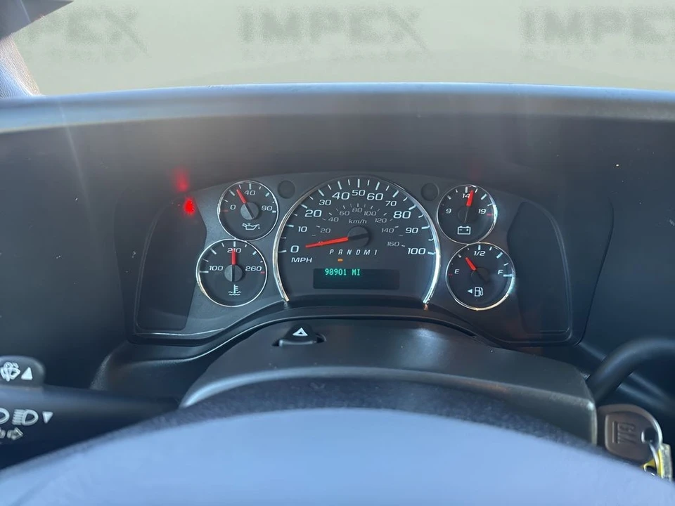 2019 Chevrolet Express - Image 17 of 21