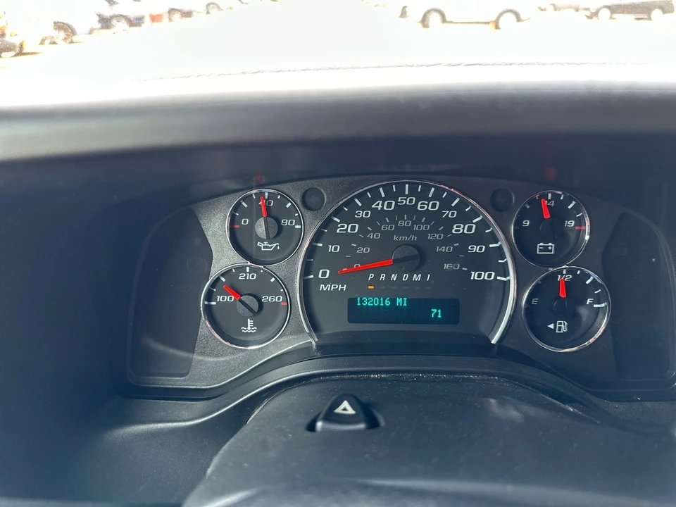 2019 Chevrolet Express - Image 18 of 21