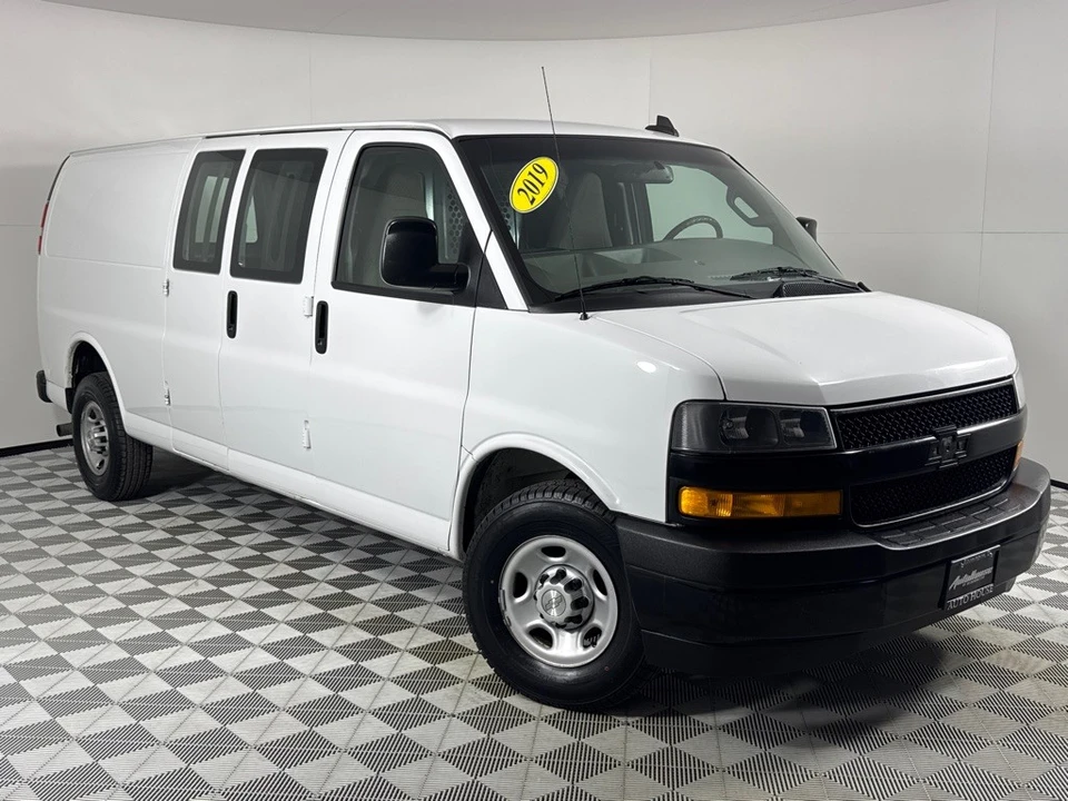 2019 Chevrolet Express - Image 2 of 12