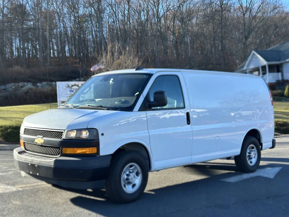 2019 Chevrolet Express - Image 3 of 12