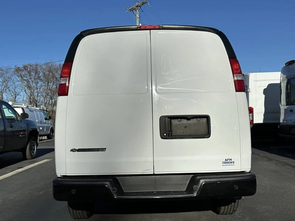 2019 Chevrolet Express - Image 6 of 12
