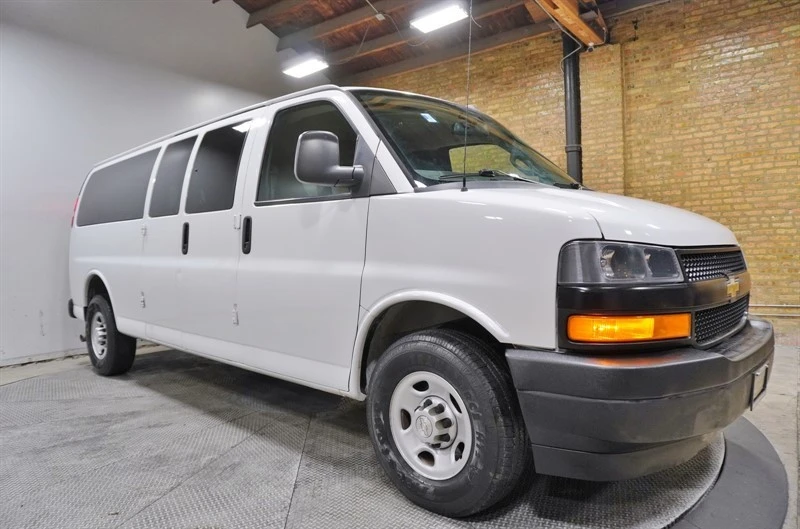 2019 Chevrolet Express - Image 5 of 21