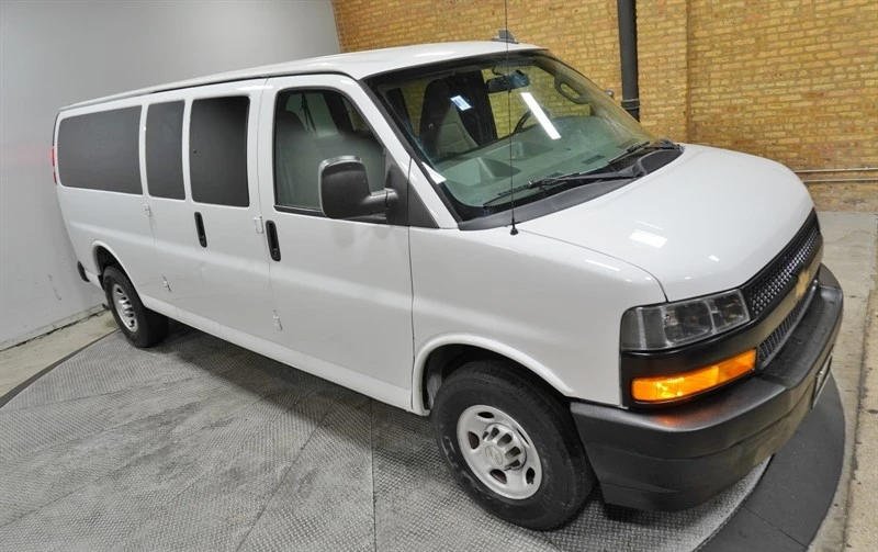 2019 Chevrolet Express - Image 6 of 21