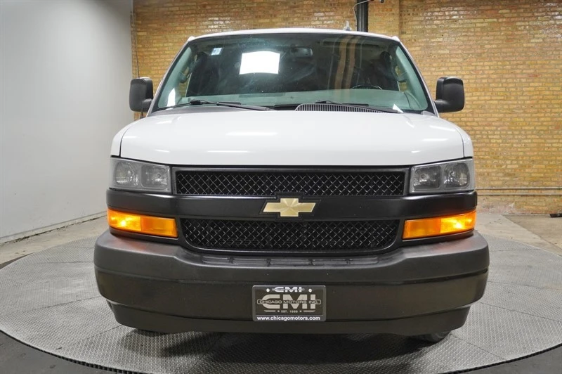 2019 Chevrolet Express - Image 4 of 12