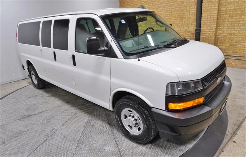 2019 Chevrolet Express - Image 7 of 21