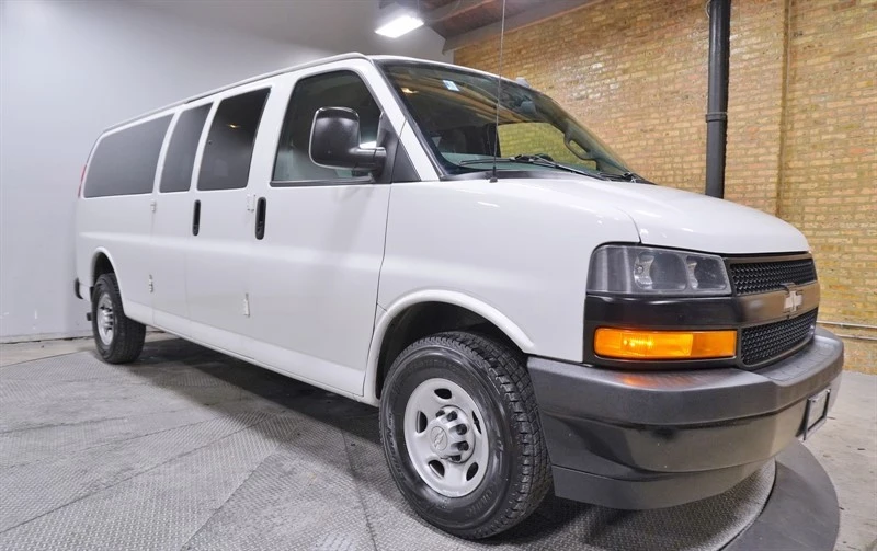 2019 Chevrolet Express - Image 6 of 21