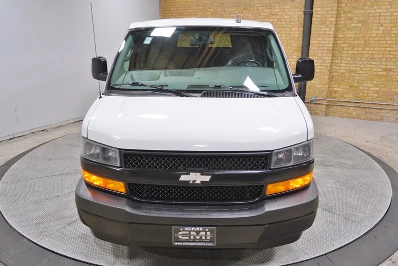 2019 Chevrolet Express - Image 5 of 21