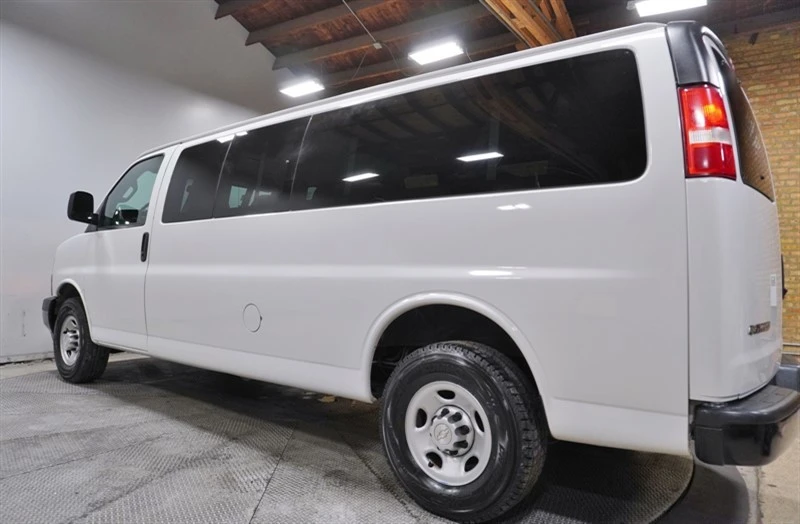 2019 Chevrolet Express - Image 20 of 21