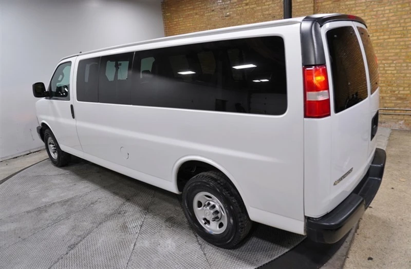 2019 Chevrolet Express - Image 19 of 21