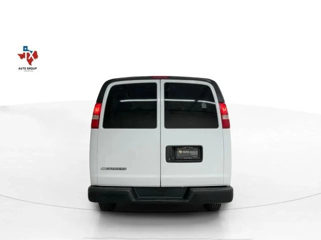 2019 Chevrolet Express - Image 9 of 21