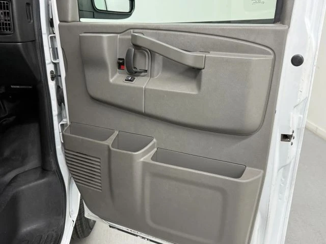 2019 Chevrolet Express - Image 19 of 21