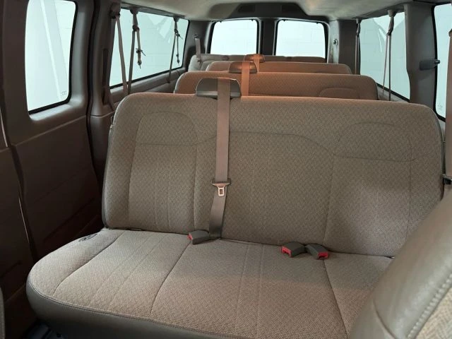 2019 Chevrolet Express - Image 18 of 21