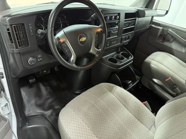 2019 Chevrolet Express - Image 10 of 21
