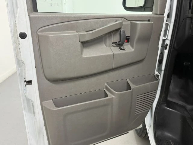 2019 Chevrolet Express - Image 21 of 21