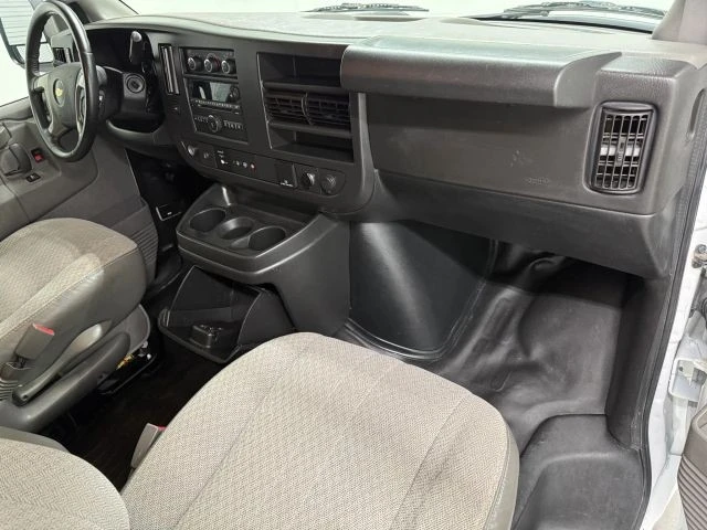 2019 Chevrolet Express - Image 11 of 21