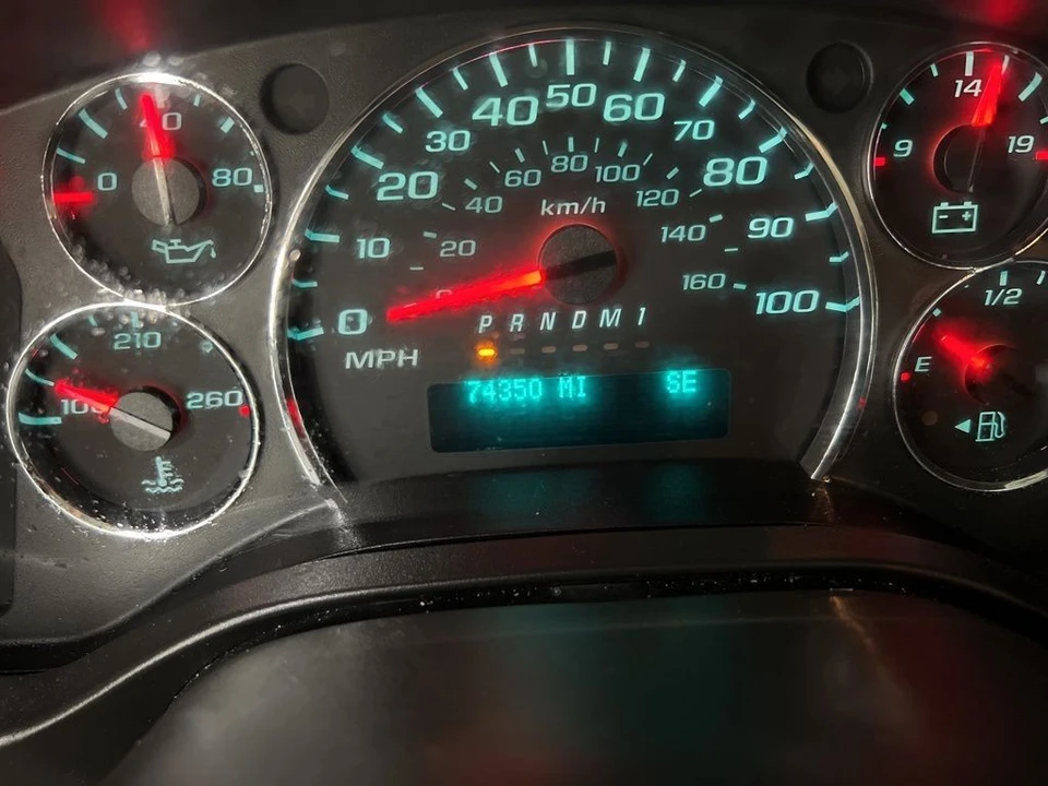 2019 Chevrolet Express - Image 11 of 21