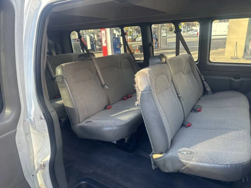 2019 Chevrolet Express - Image 12 of 12