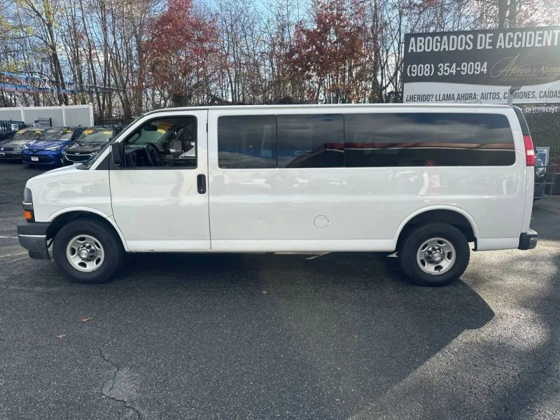 2019 Chevrolet Express - Image 5 of 12
