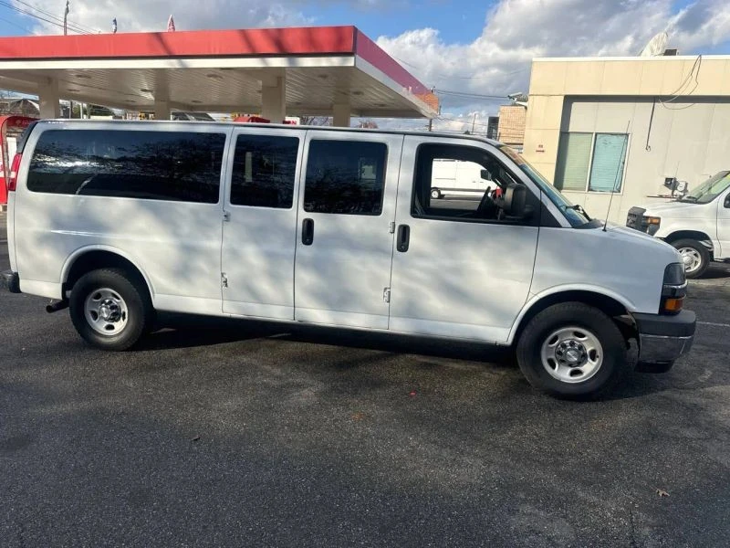 2019 Chevrolet Express - Image 2 of 12