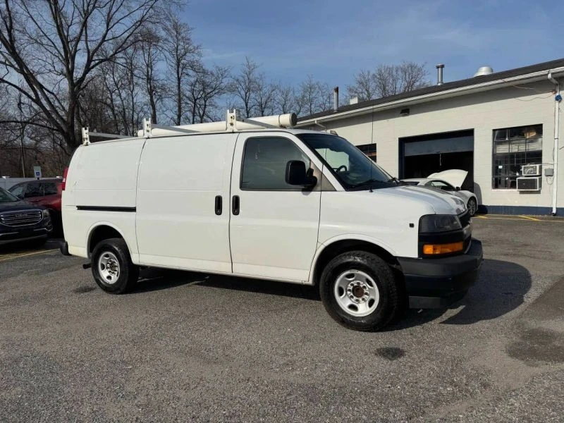 2019 Chevrolet Express - Image 8 of 12