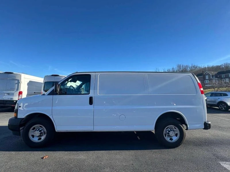 2019 Chevrolet Express - Image 5 of 12