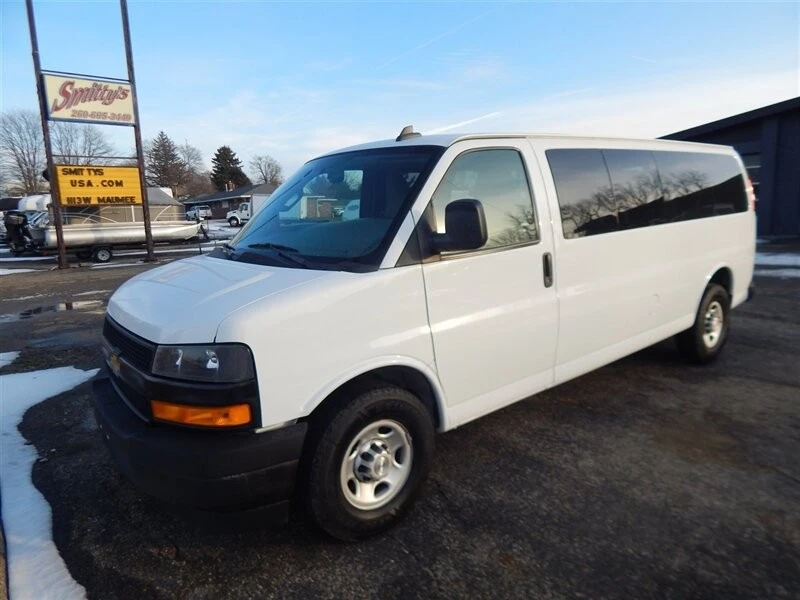 2019 Chevrolet Express - Image 3 of 12