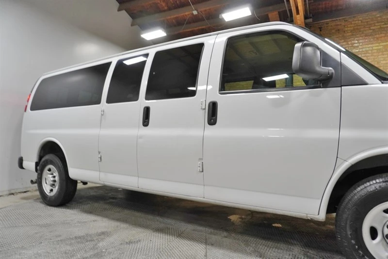 2019 Chevrolet Express - Image 8 of 12