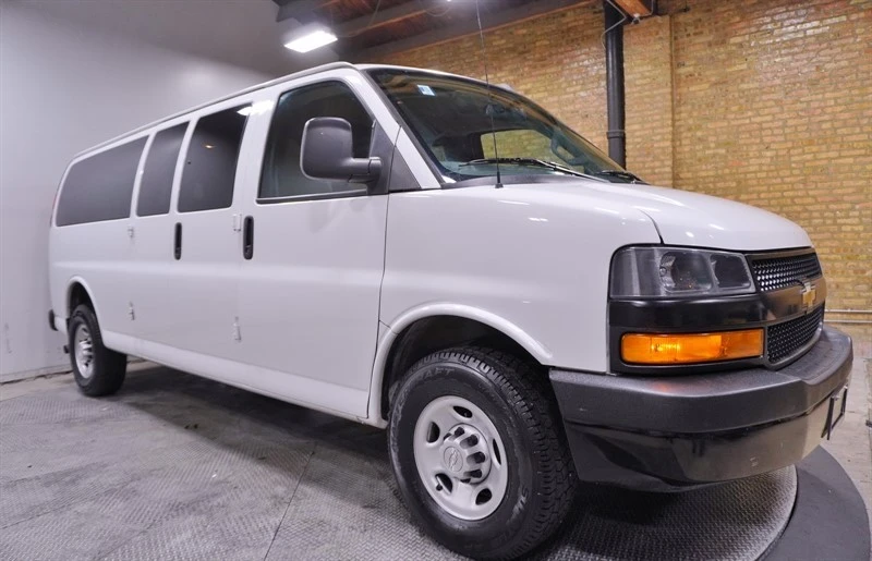 2019 Chevrolet Express - Image 5 of 12