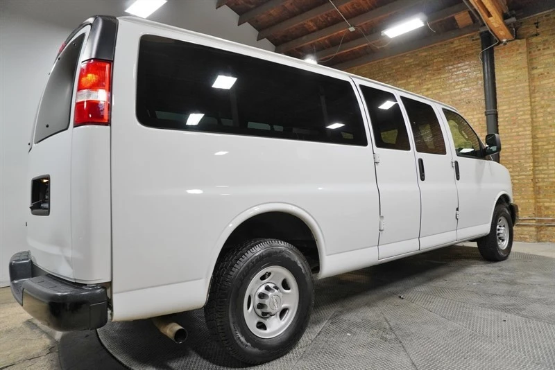 2019 Chevrolet Express - Image 12 of 12